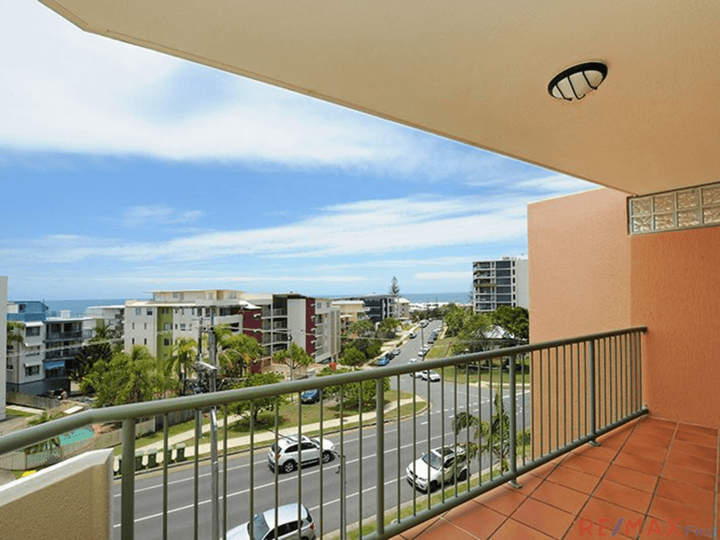 21/18 Mahia Terrace, KINGS BEACH, QLD 4551