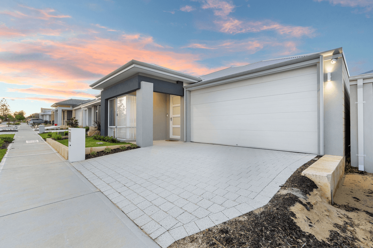 183 Aviator Boulevard, CLARKSON, WA 6030