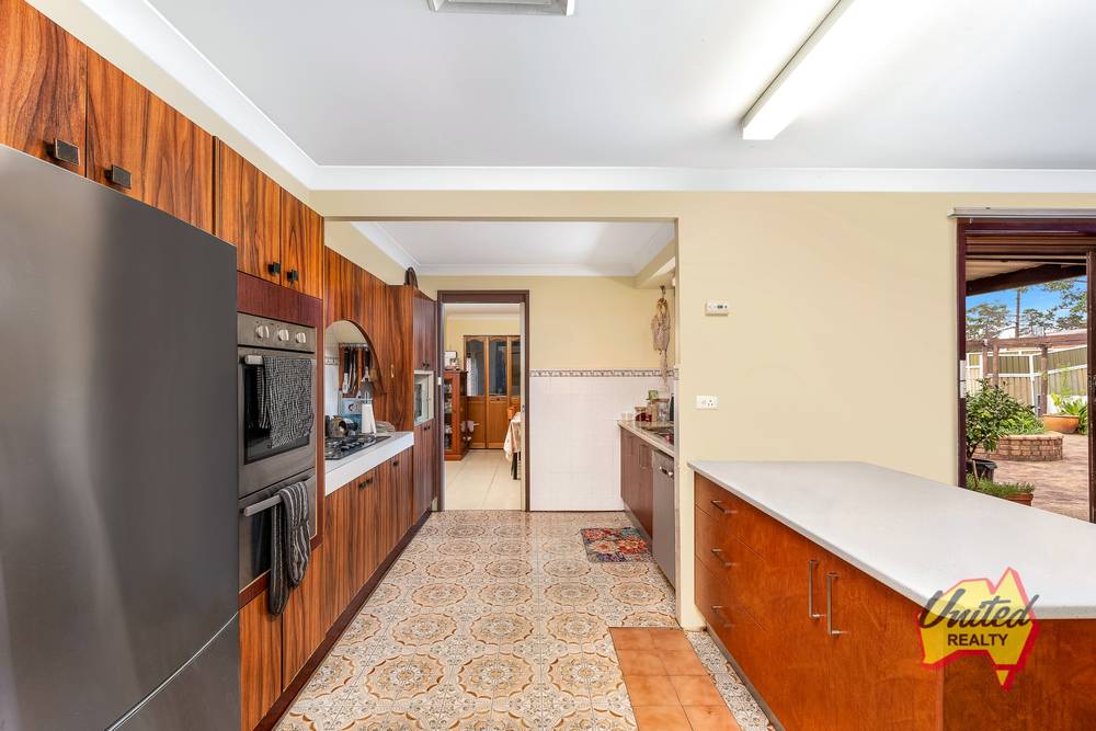 2 Emmetts Farm Road, Rossmore, NSW 2557