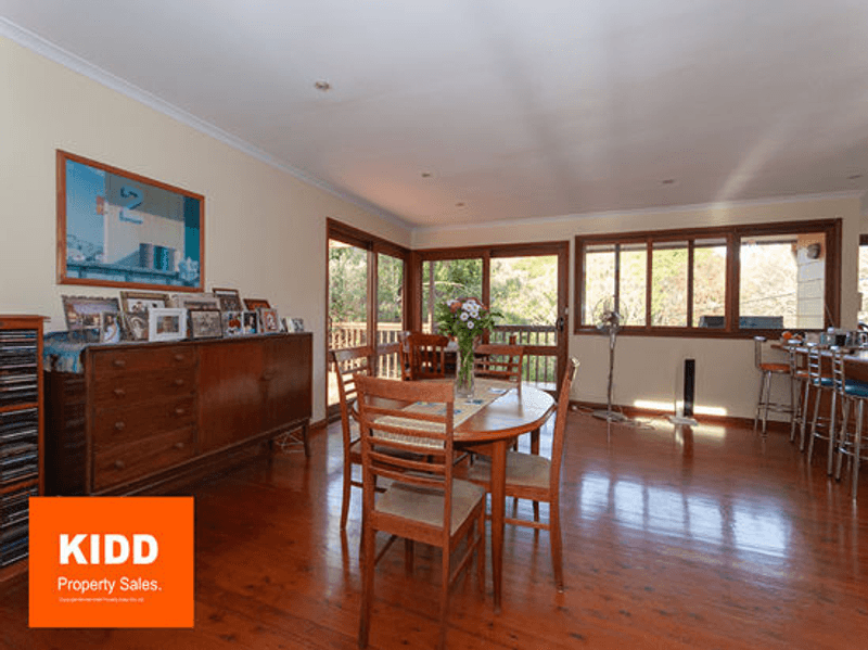 21 Bloodtree Road, MANGROVE MOUNTAIN, NSW 2250