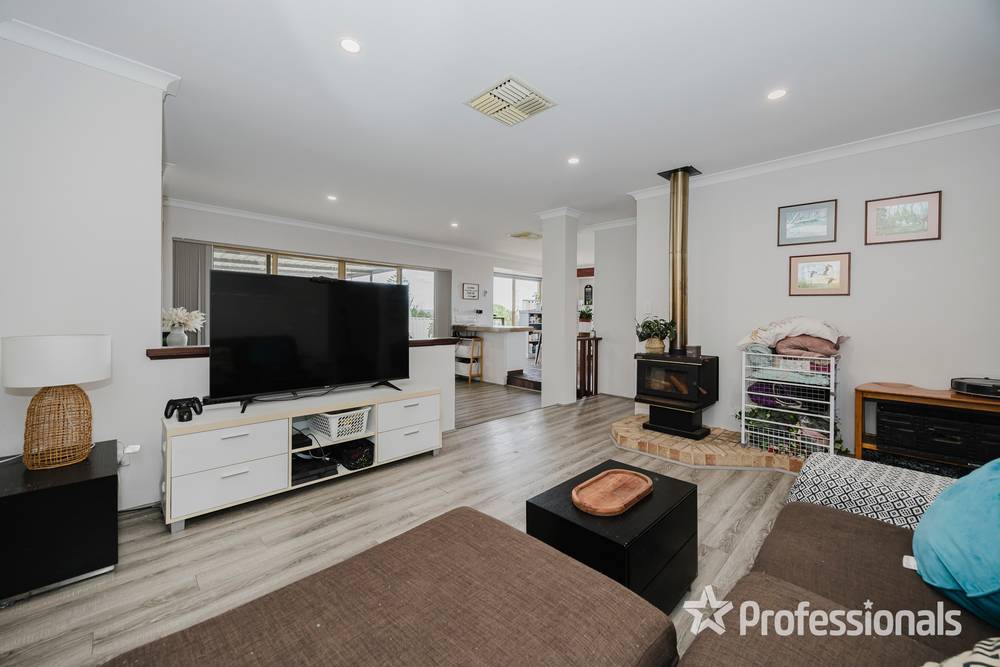 7 Spinnaker Crest, BALLAJURA, WA 6066