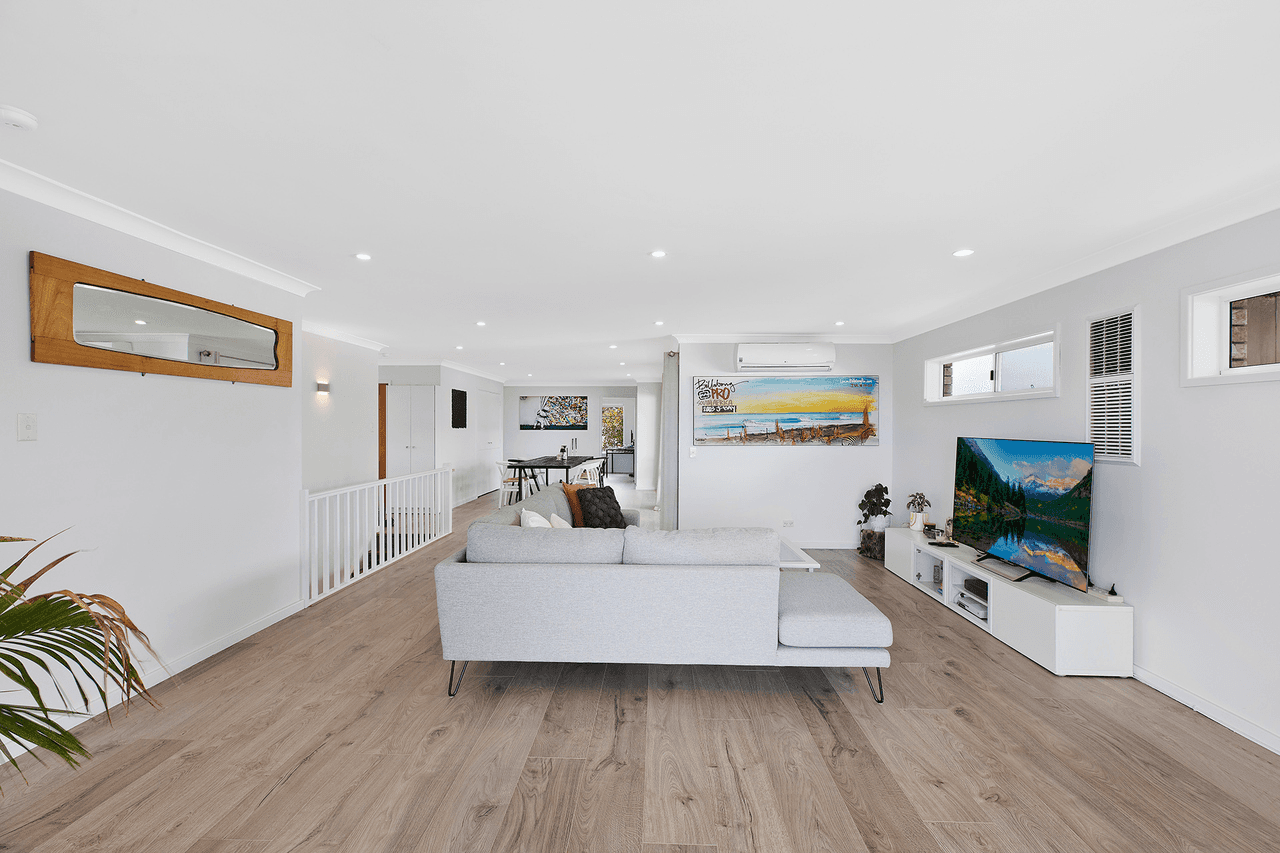 25 McGee Avenue, WAMBERAL, NSW 2260