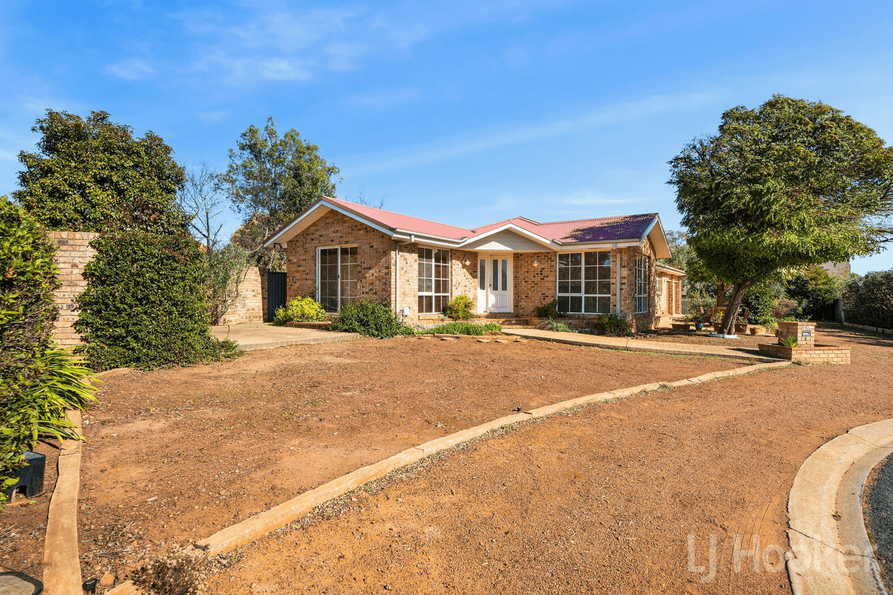 43 Allumba Street, QUEANBEYAN WEST, NSW 2620