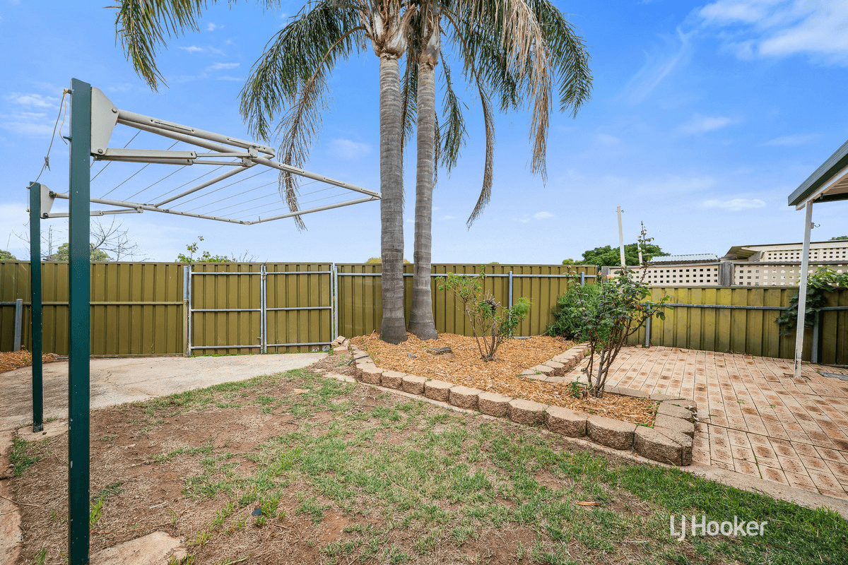 76 Uley Road, CRAIGMORE, SA 5114