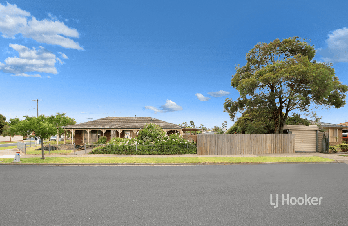 15 Cassowary Avenue, WERRIBEE, VIC 3030