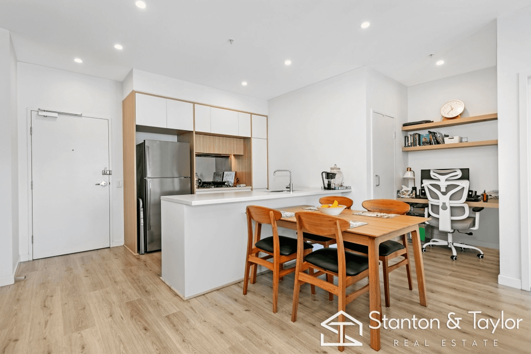 610/8 Aviators Way, Penrith, NSW 2750