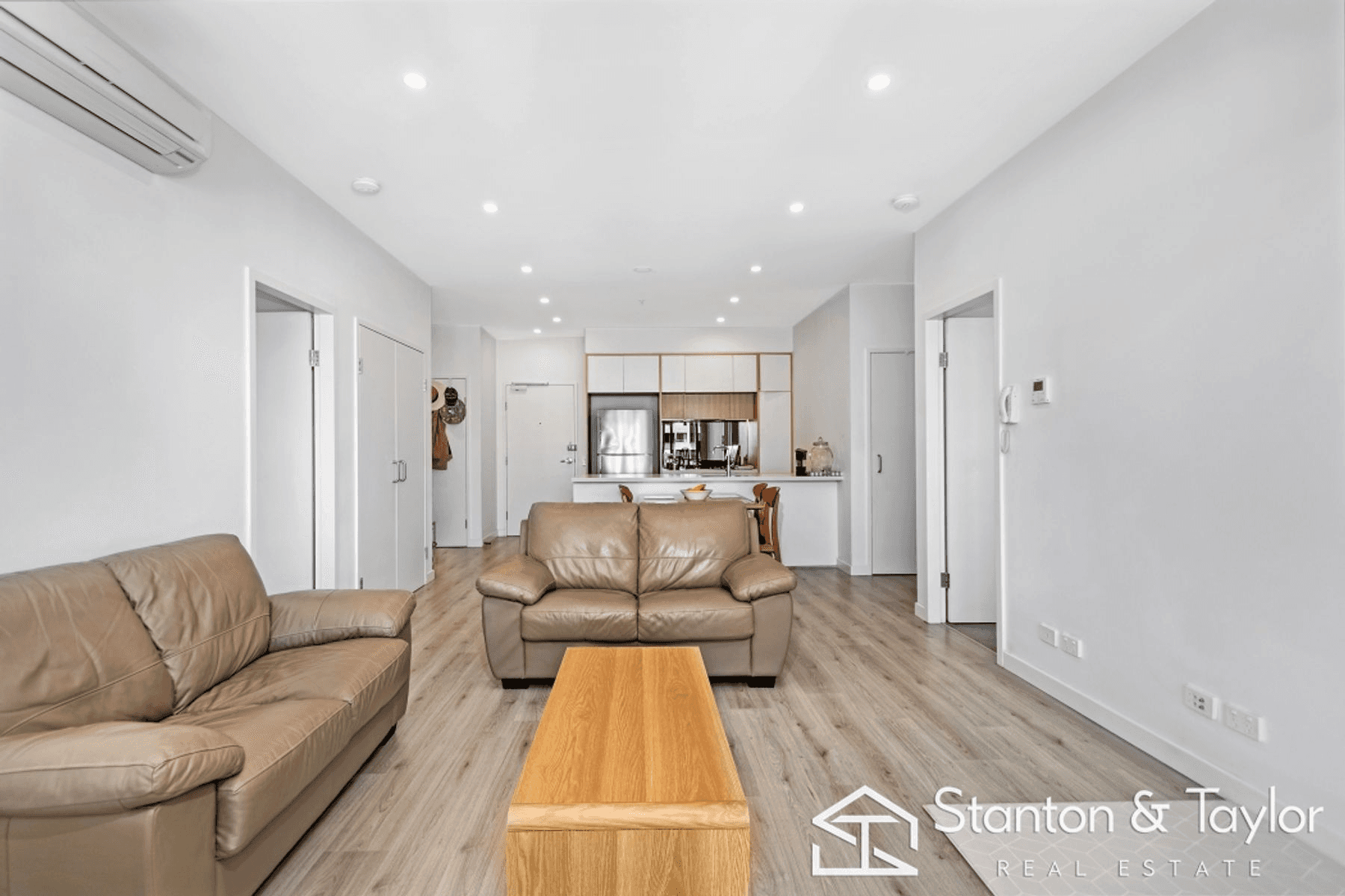 610/8 Aviators Way, Penrith, NSW 2750