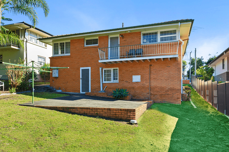 80 Brodie Street, HOLLAND PARK WEST, QLD 4121