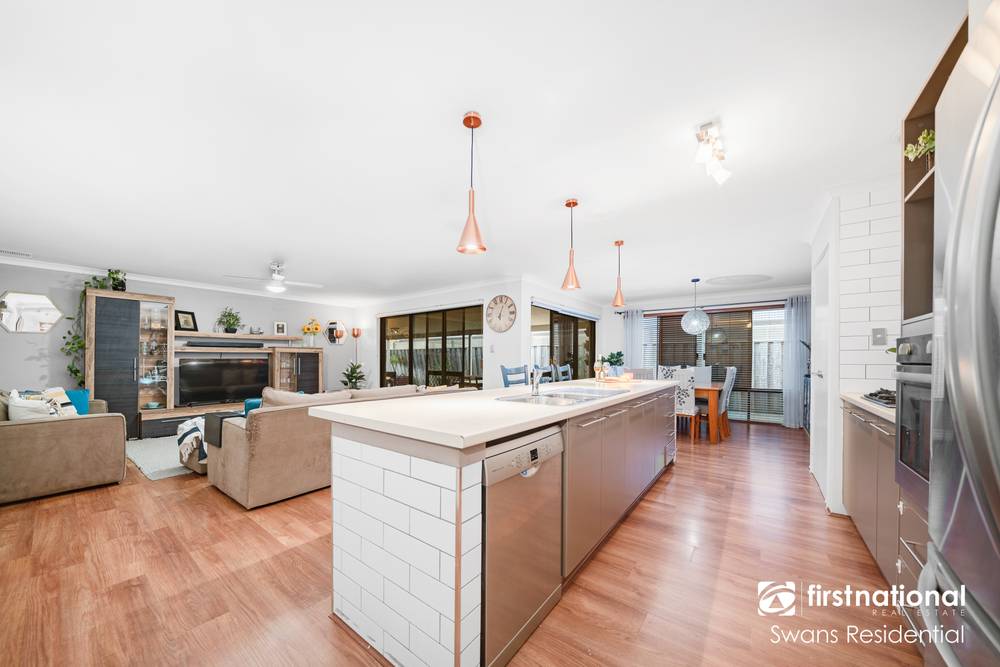 12 Willeroo Way, ELLENBROOK, WA 6069