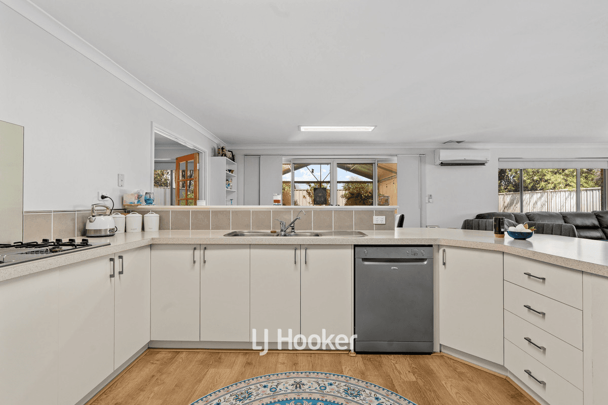 3 Onyx Brace, Australind, WA 6233