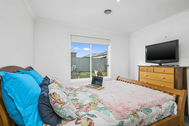 15 Oscar Drive, Sebastopol, VIC 3356