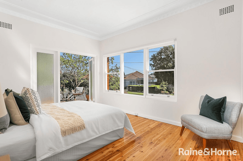 15 Macdonald Crescent, BEXLEY NORTH, NSW 2207