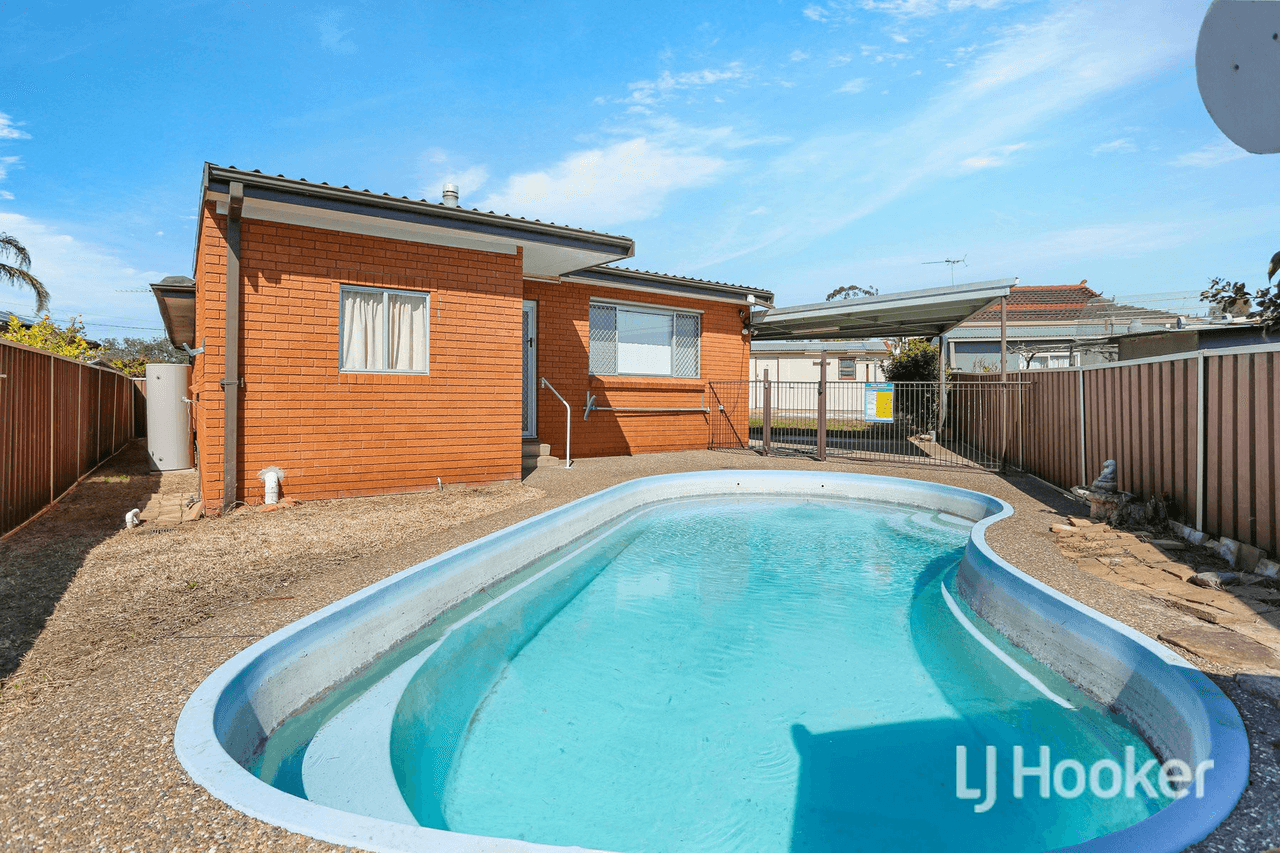5 Pan Cres, GREYSTANES, NSW 2145