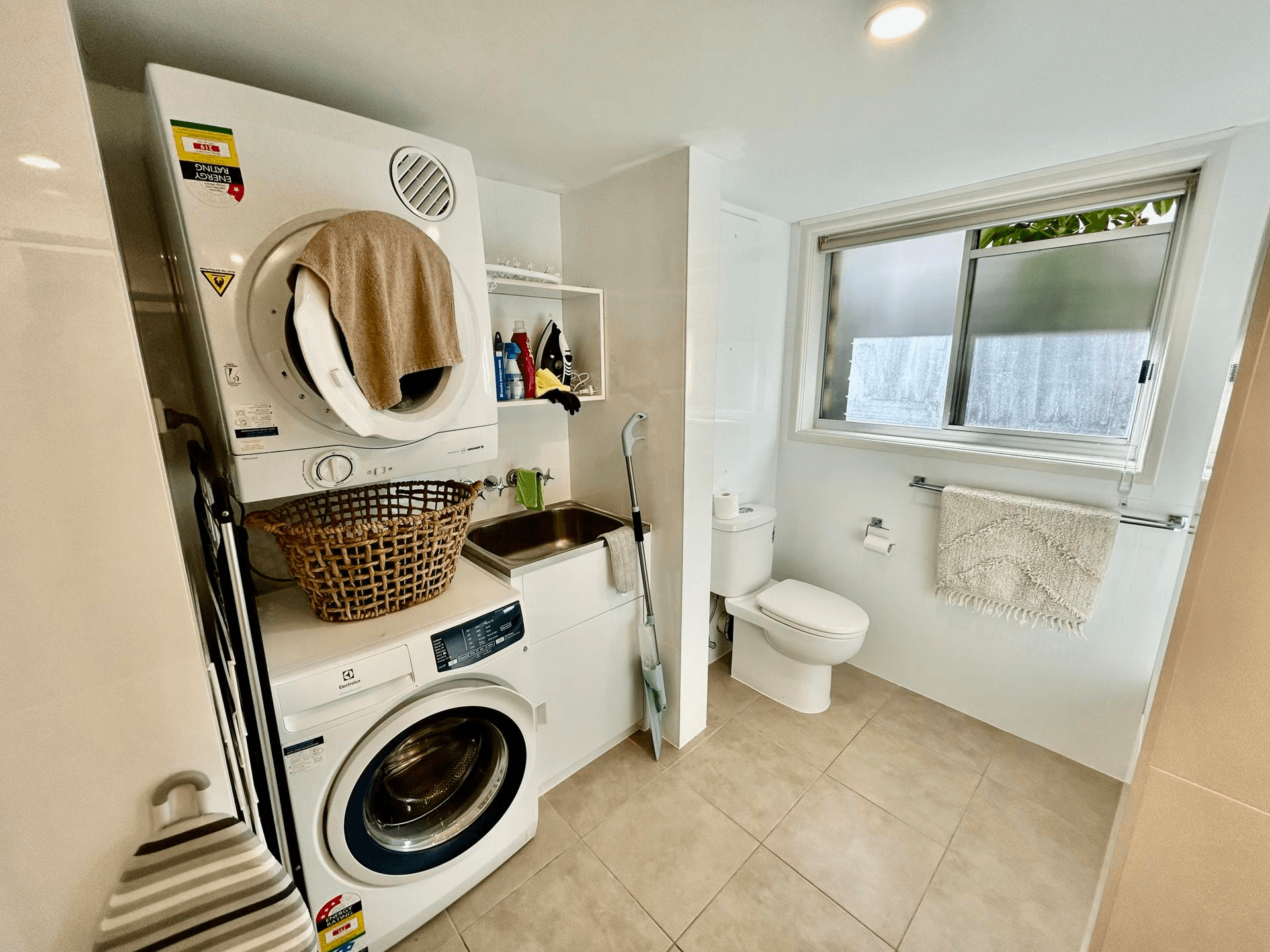 3/24 First Avenue, Broadbeach, QLD 4218