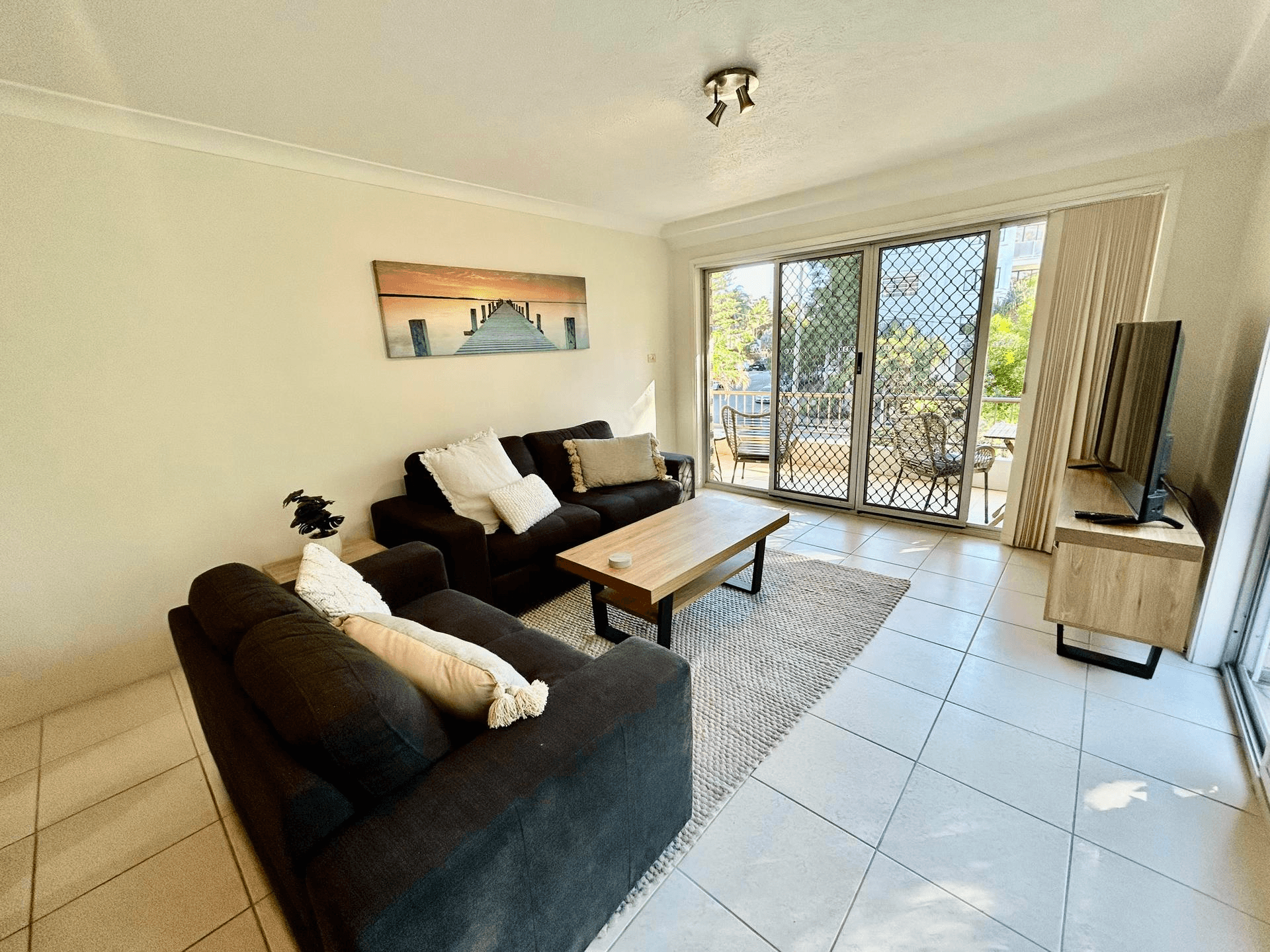 3/24 First Avenue, Broadbeach, QLD 4218