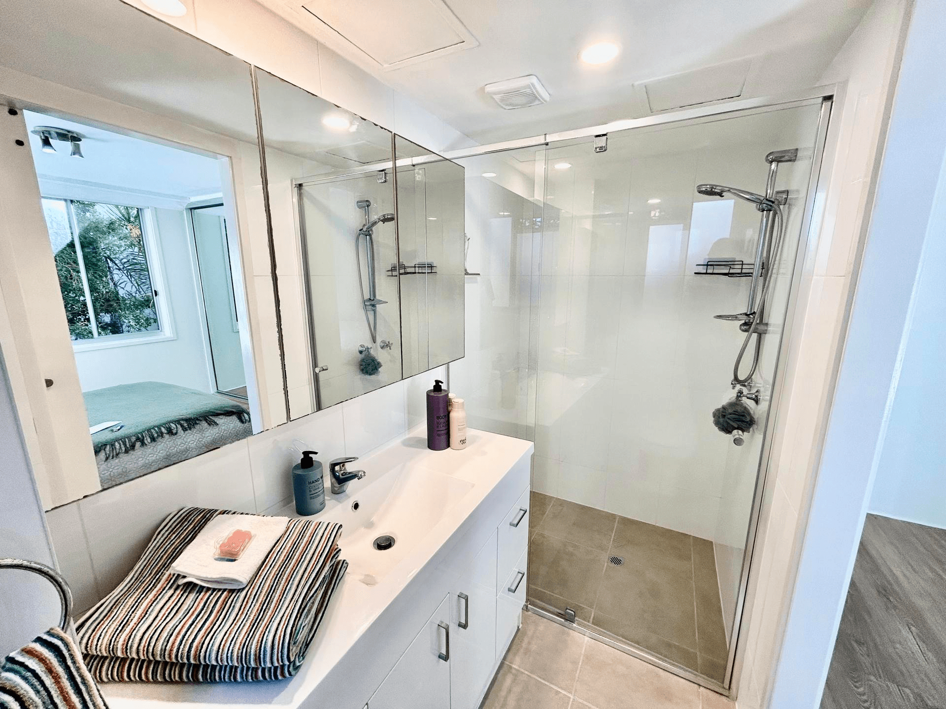 3/24 First Avenue, Broadbeach, QLD 4218