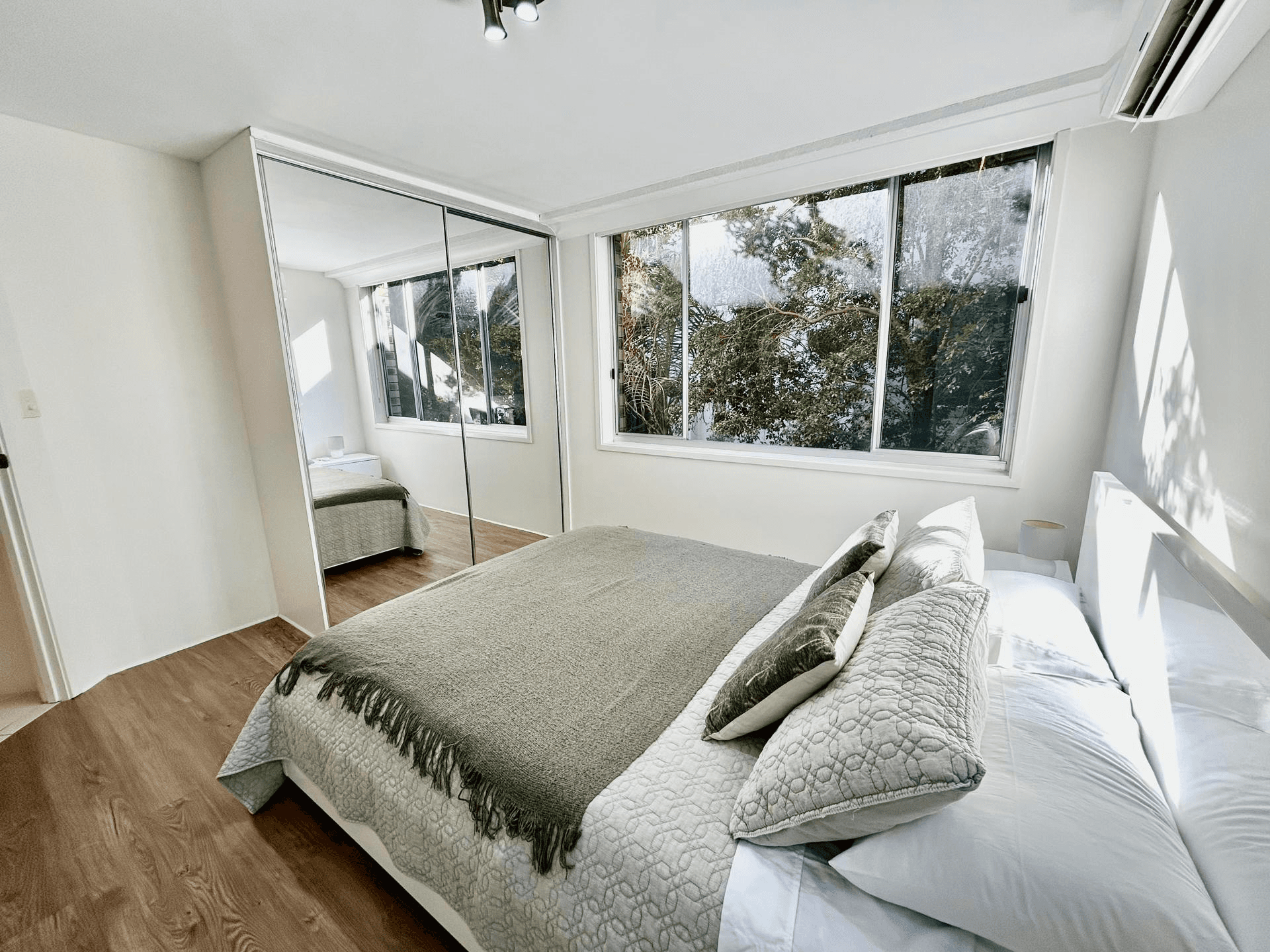 3/24 First Avenue, Broadbeach, QLD 4218