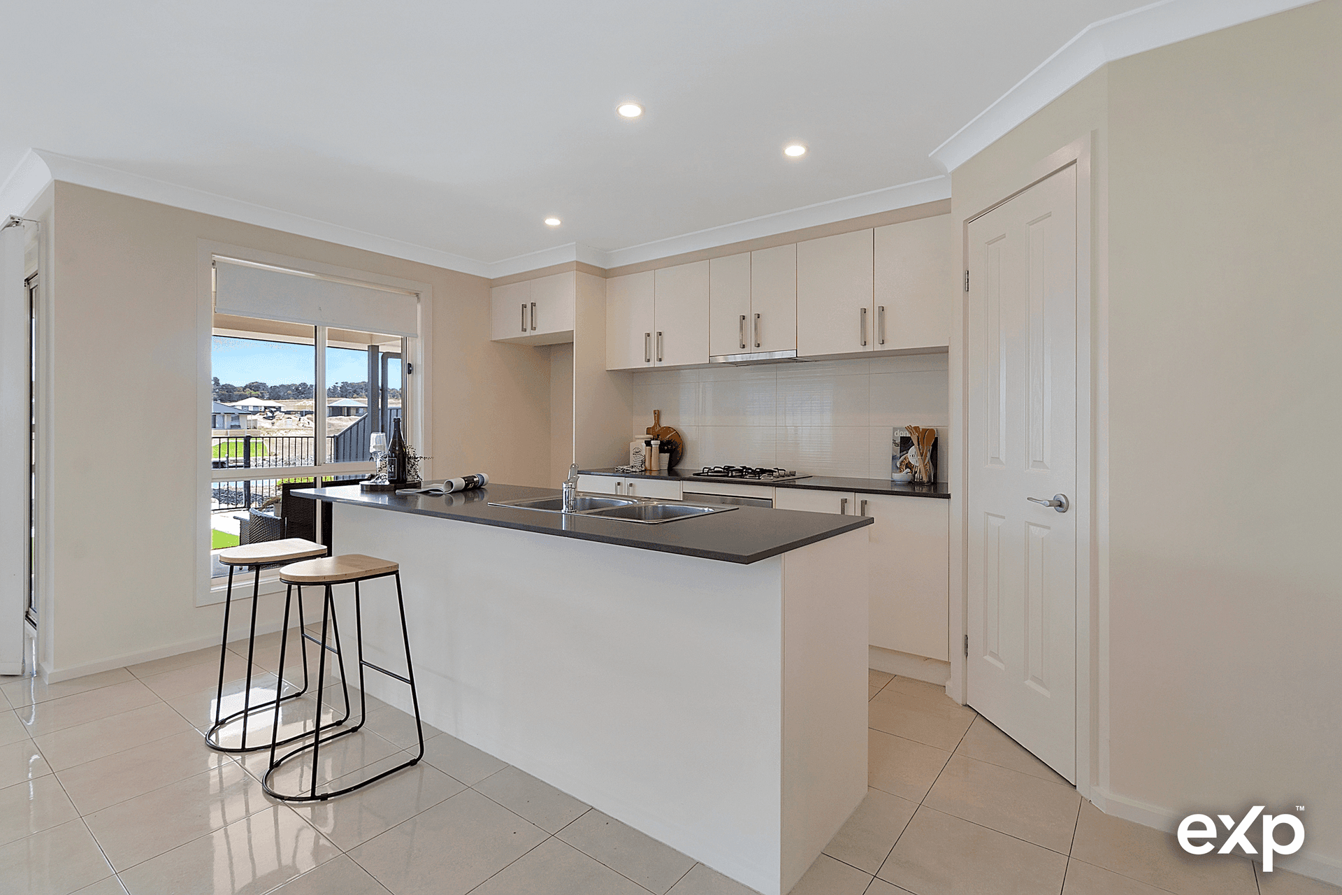 30 Blanche Parade, Hindmarsh Island, SA 5214