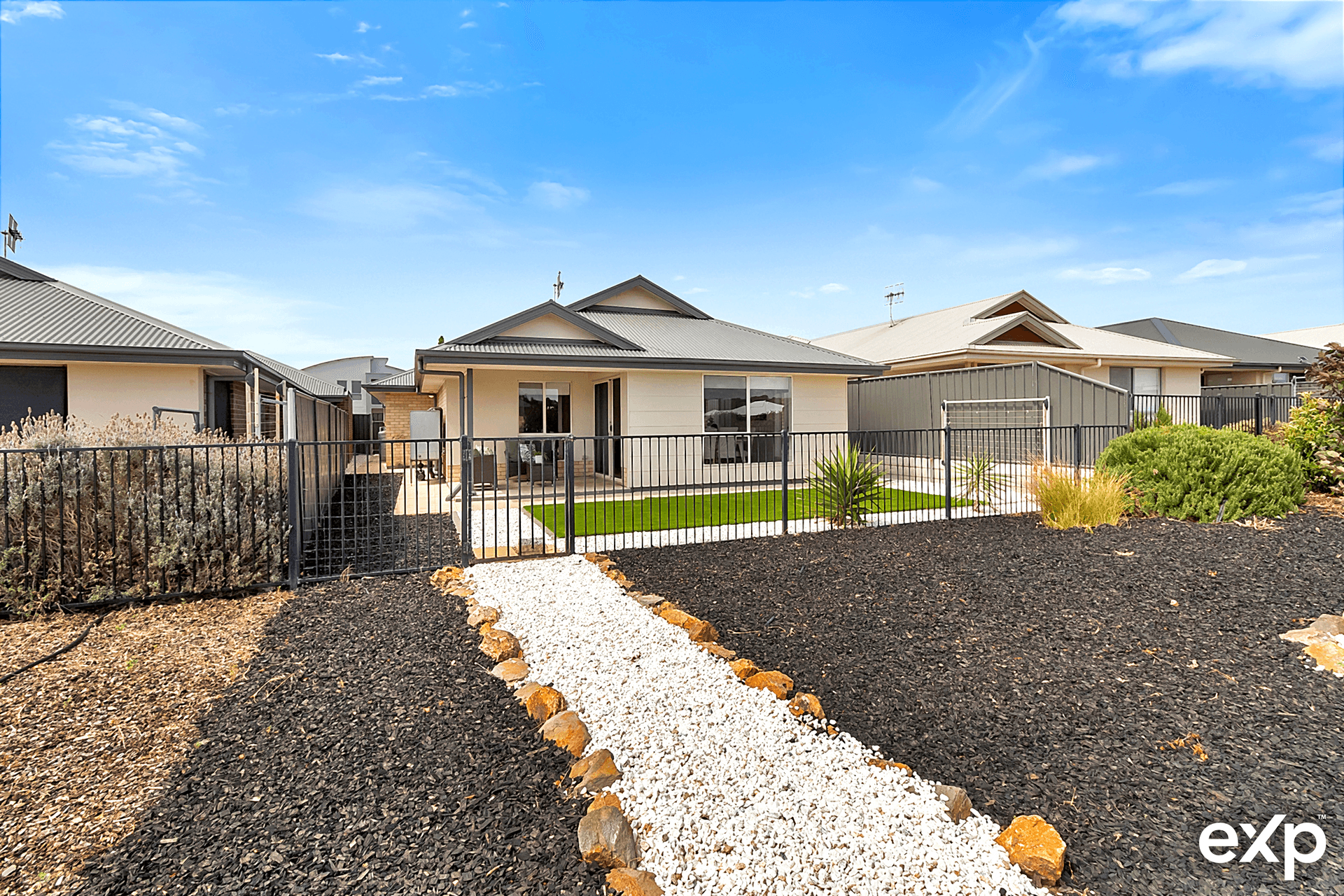 30 Blanche Parade, Hindmarsh Island, SA 5214