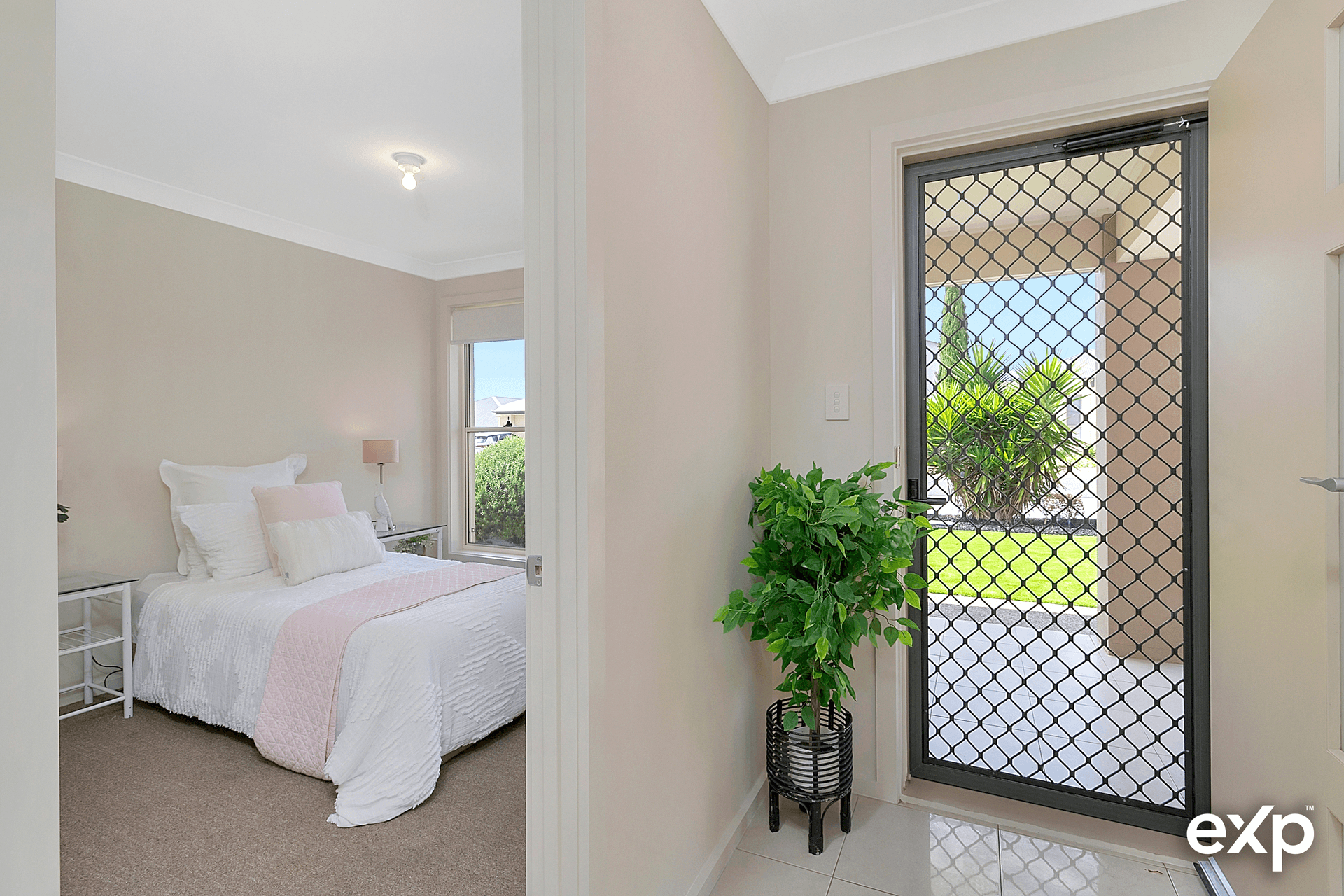 30 Blanche Parade, Hindmarsh Island, SA 5214