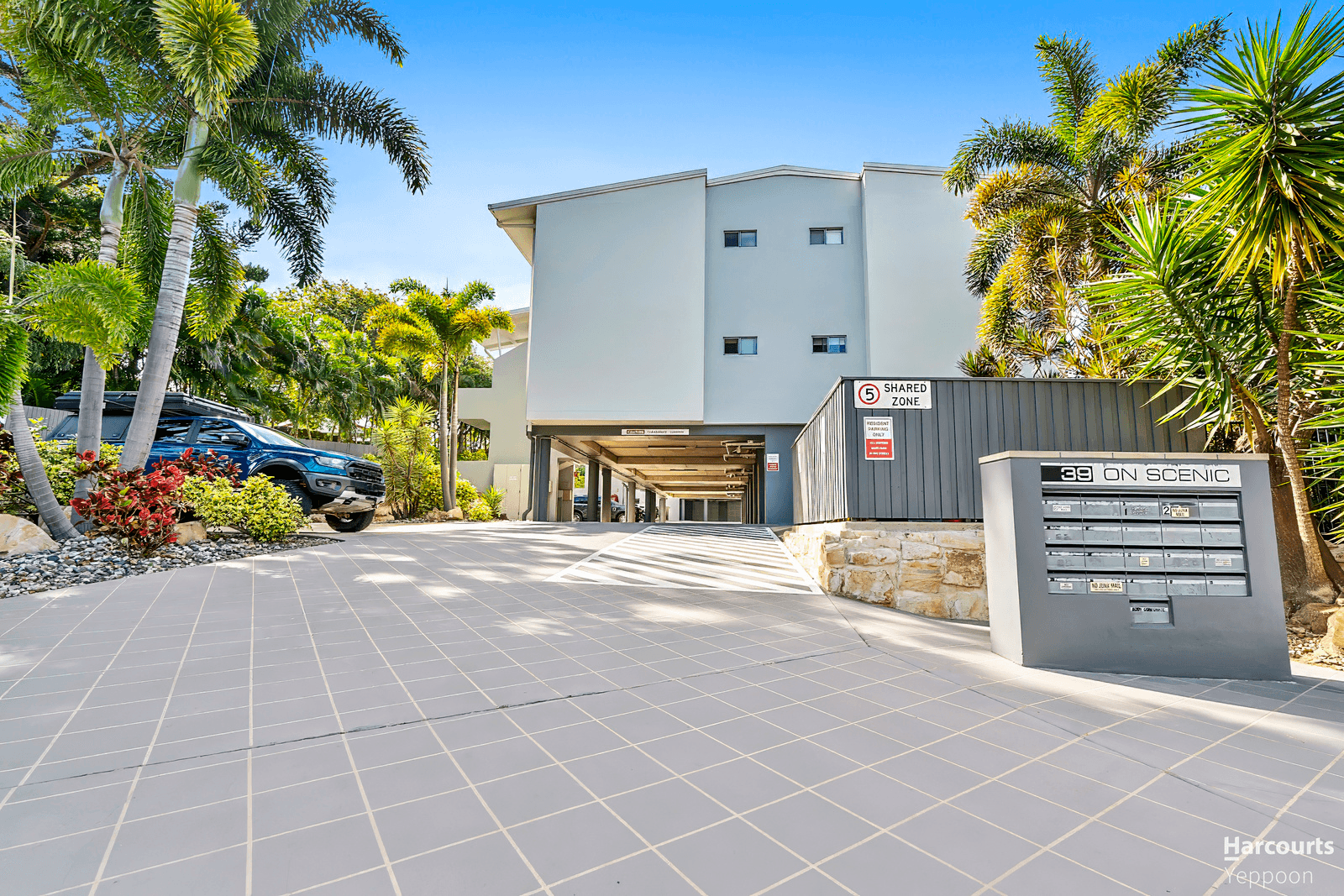 16/39-43 Scenic Highway, COOEE BAY, QLD 4703