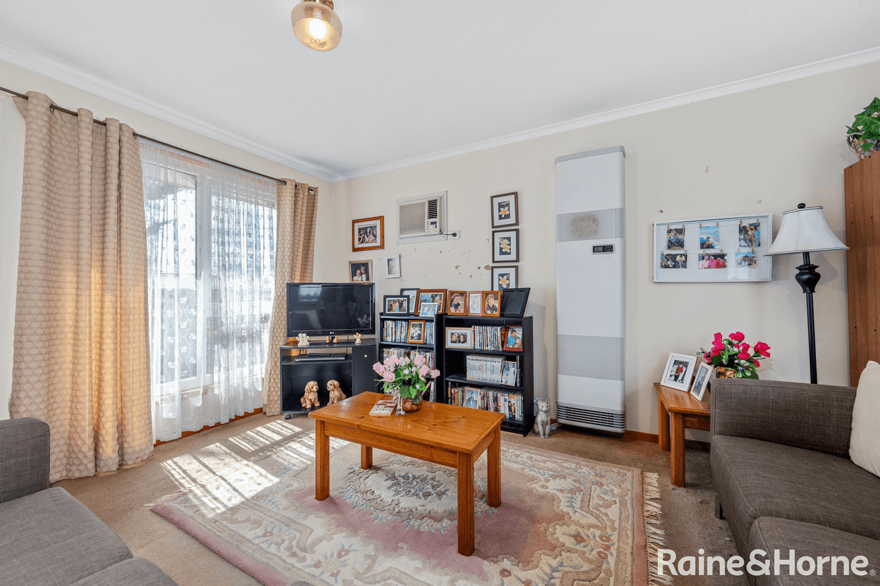 2/58 Kingdom Avenue, KINGS PARK, VIC 3021