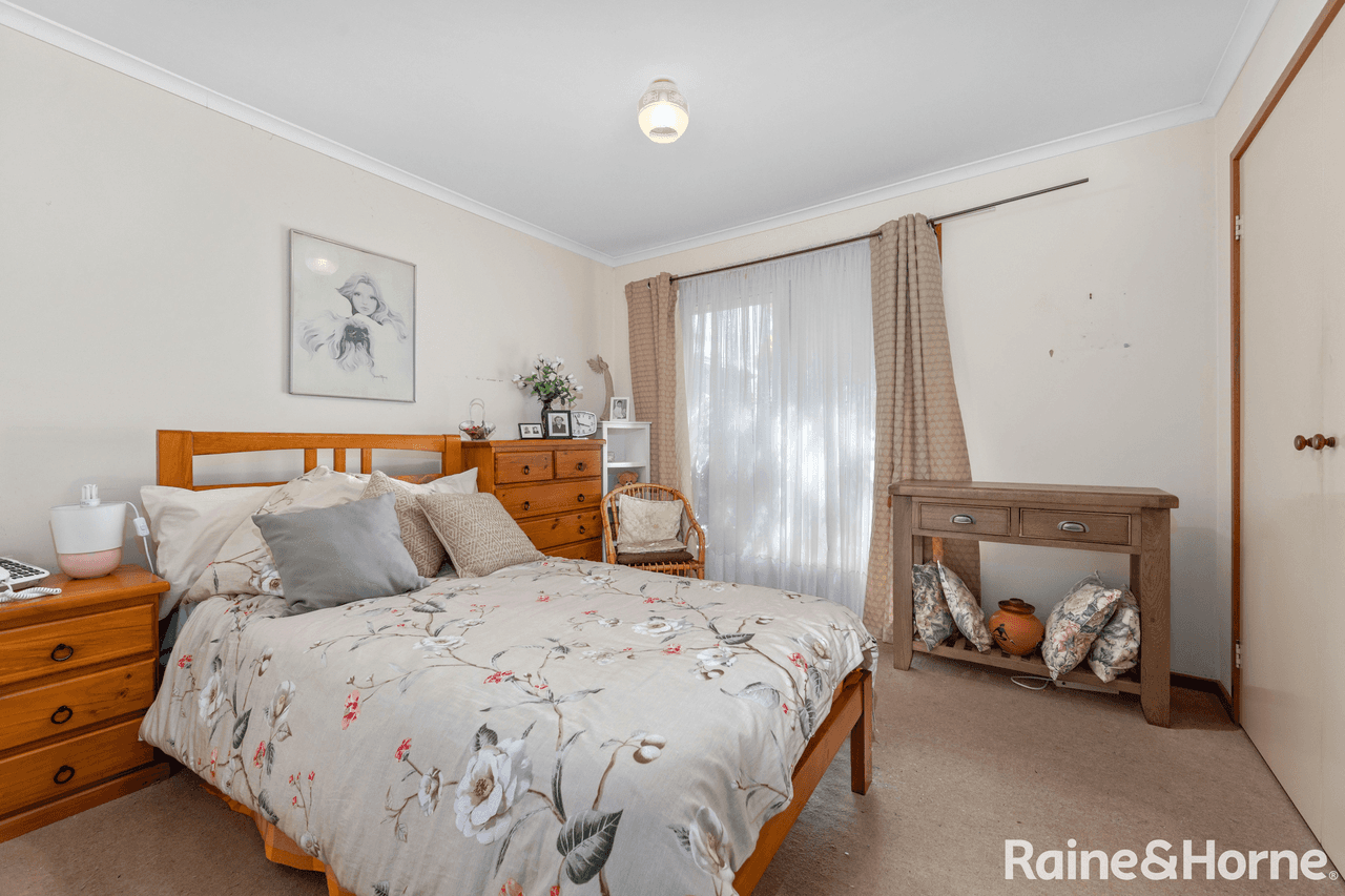 2/58 Kingdom Avenue, KINGS PARK, VIC 3021