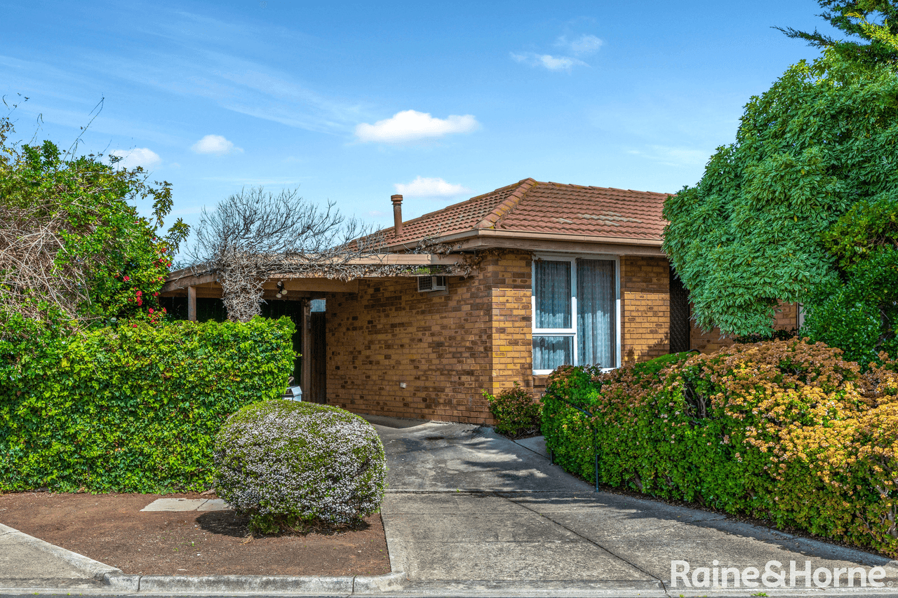 2/58 Kingdom Avenue, KINGS PARK, VIC 3021