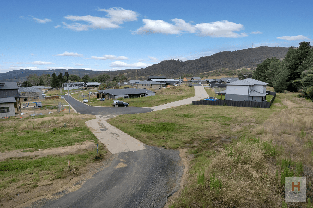 19 Willow Bay Place, East Jindabyne, NSW 2627