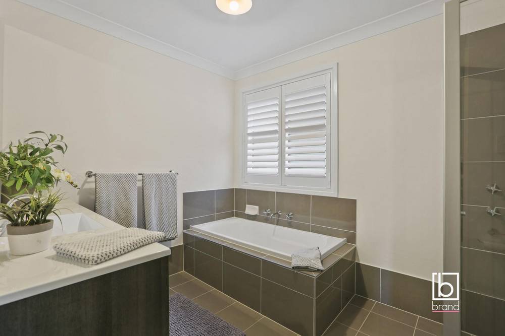 19 Boronia Road, LAKE MUNMORAH, NSW 2259