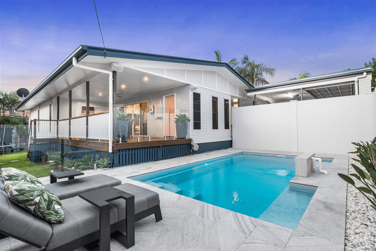 15 Blenheim Street, CHERMSIDE WEST, QLD 4032