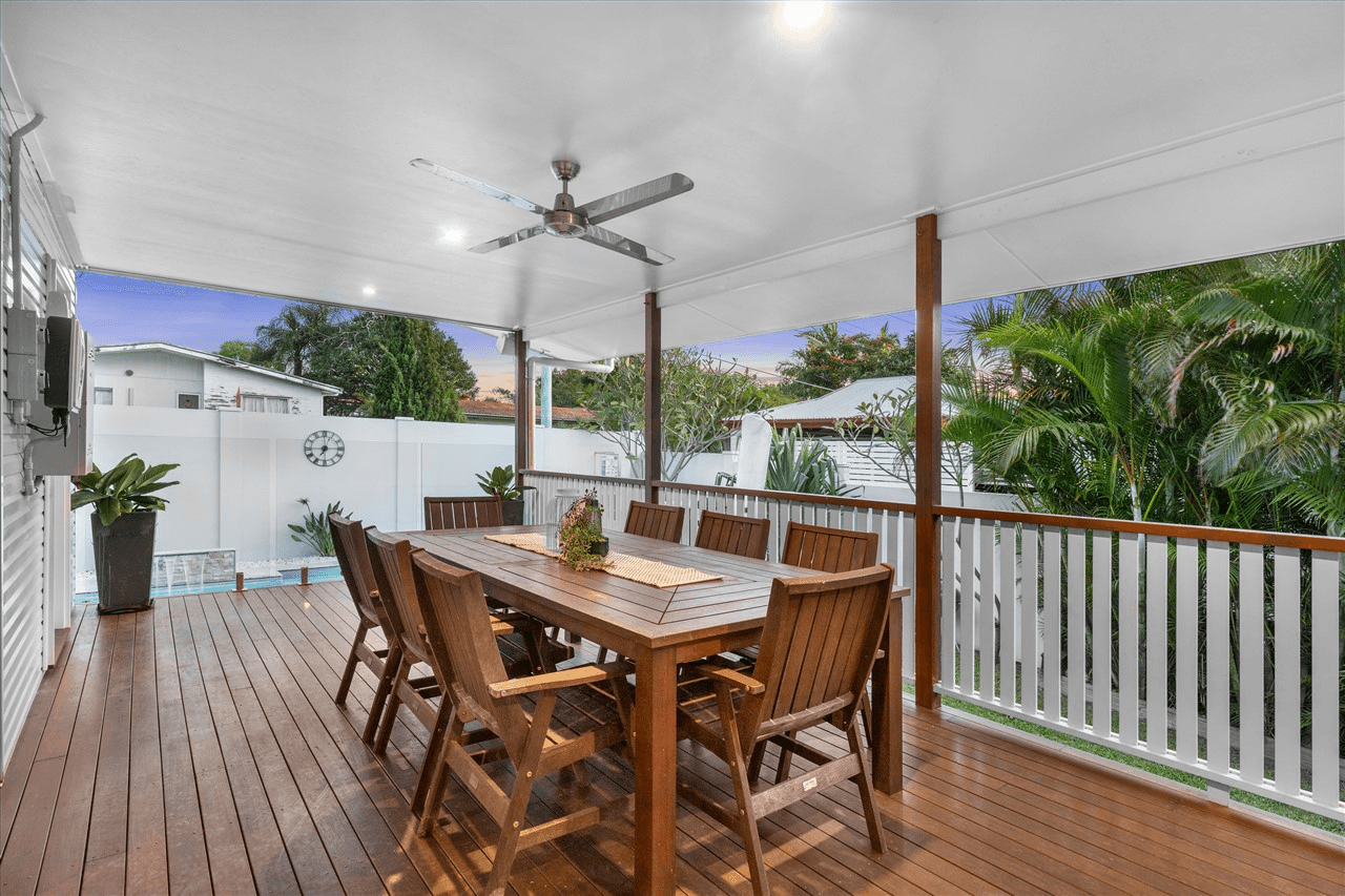 15 Blenheim Street, CHERMSIDE WEST, QLD 4032