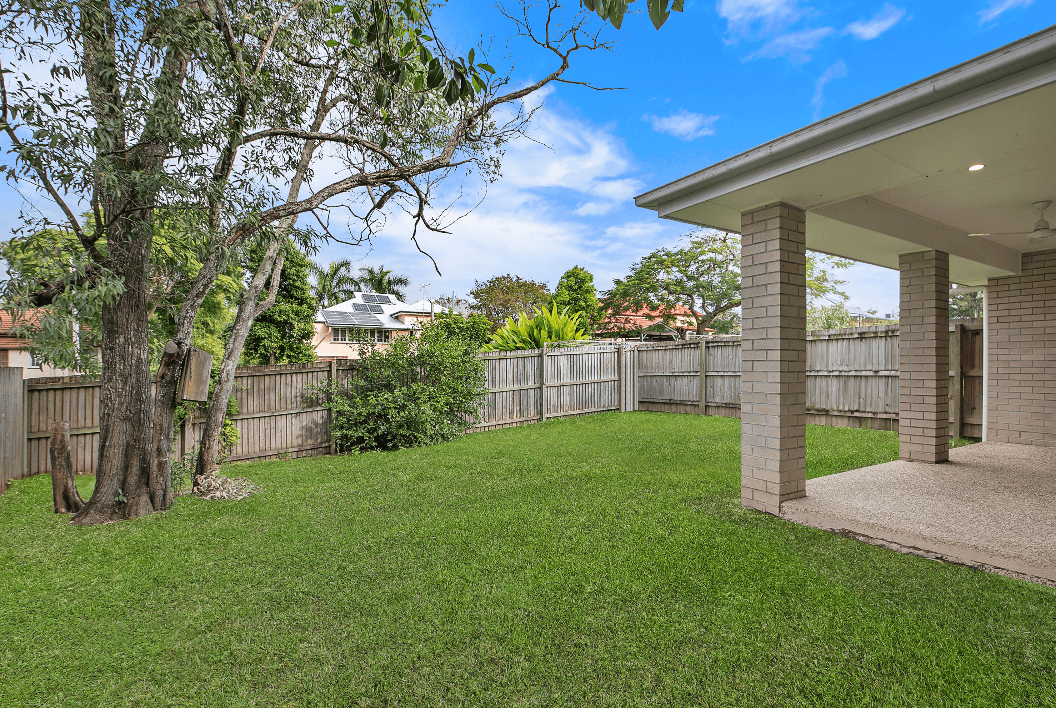 13 Robinson Street, BRASSALL, QLD 4305