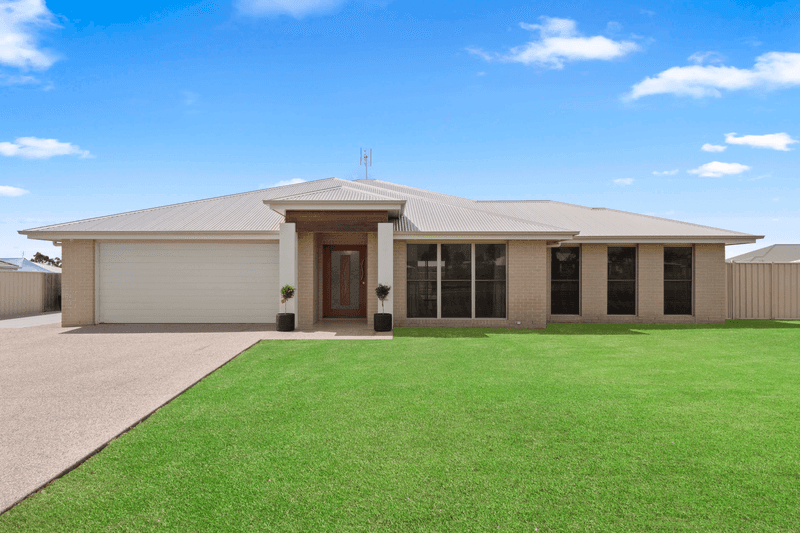 22 Ridge Drive, Cambooya, QLD 4358