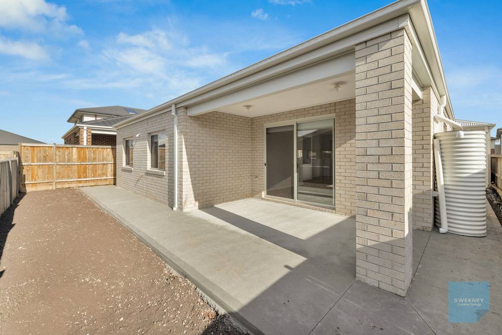 9 Kylie Close, DEANSIDE, VIC 3336