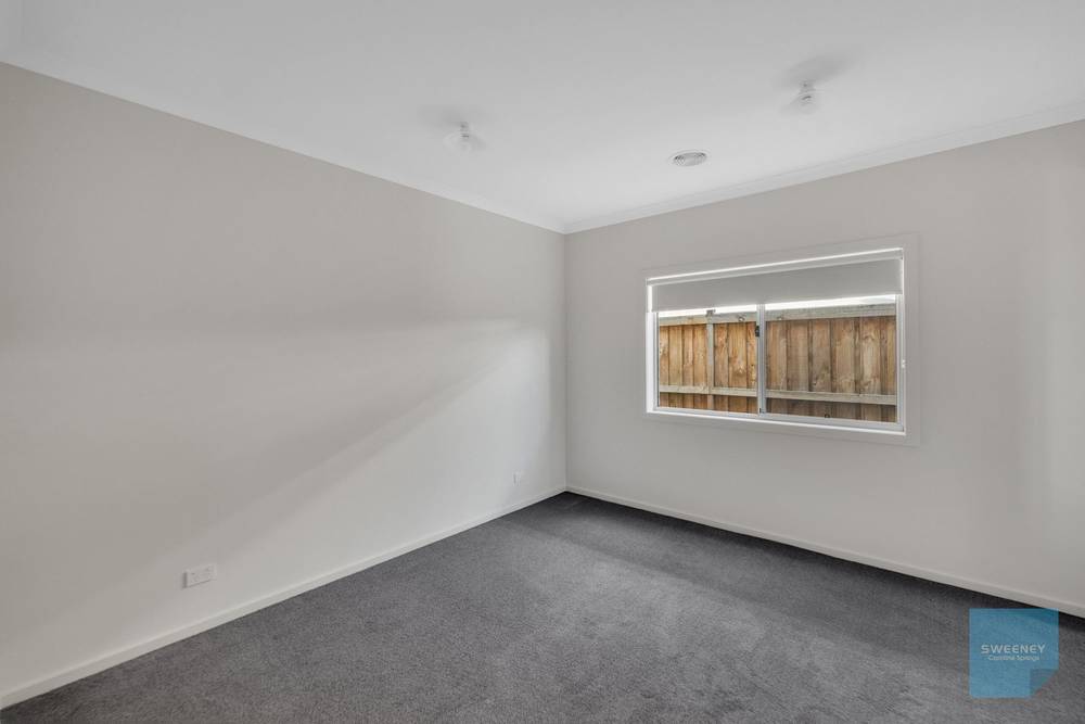 9 Kylie Close, DEANSIDE, VIC 3336