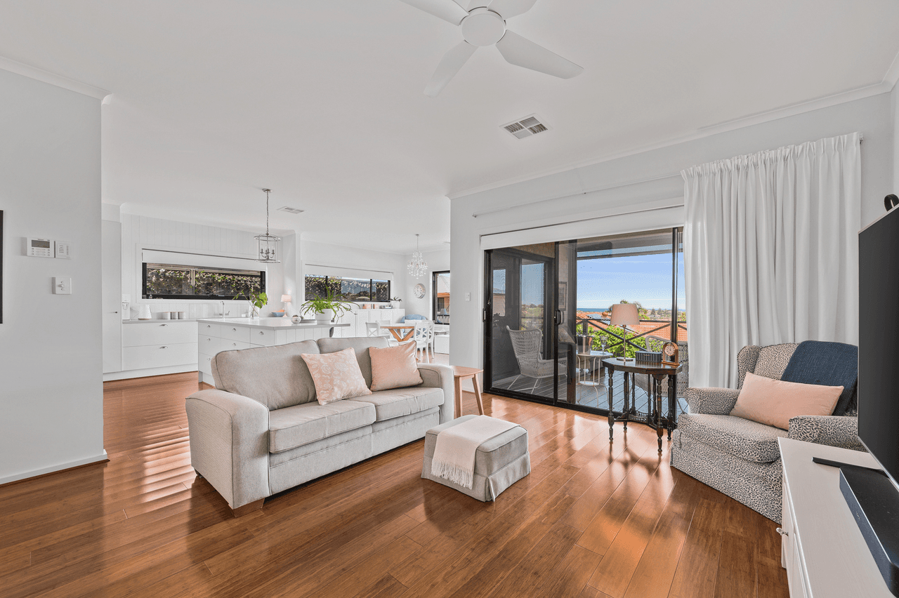 32 Serenity Rise, PORT NOARLUNGA, SA 5167