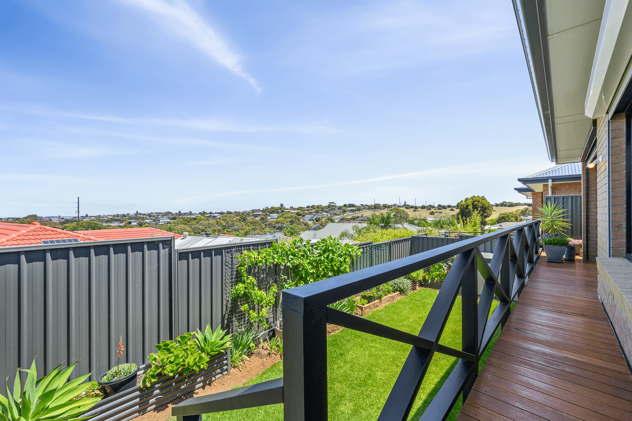 32 Serenity Rise, PORT NOARLUNGA, SA 5167