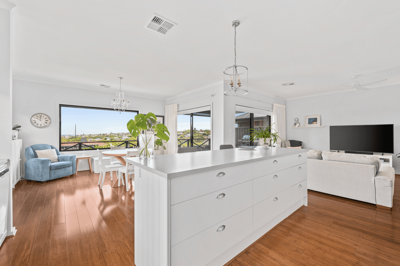 32 Serenity Rise, PORT NOARLUNGA, SA 5167