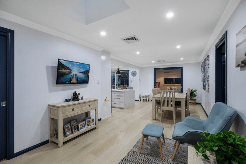 16 Admiralty Place, UMINA BEACH, NSW 2257