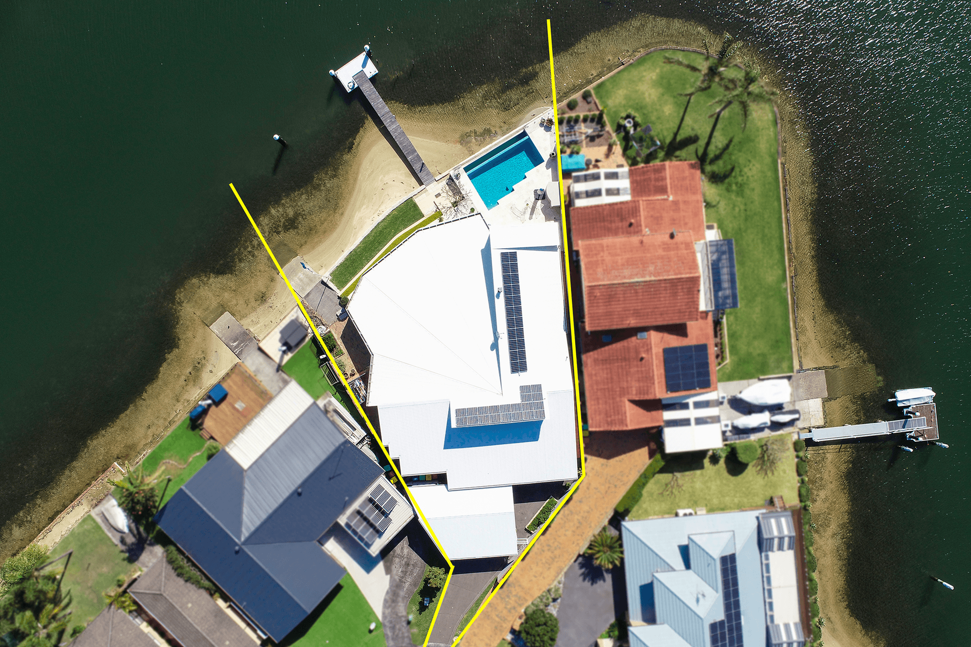 16 Heron Place, St Huberts Island, NSW 2257