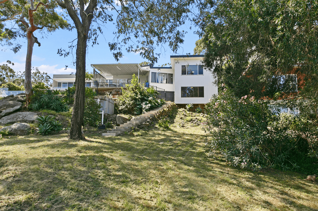 92 Bignell Street, Illawong, NSW 2234