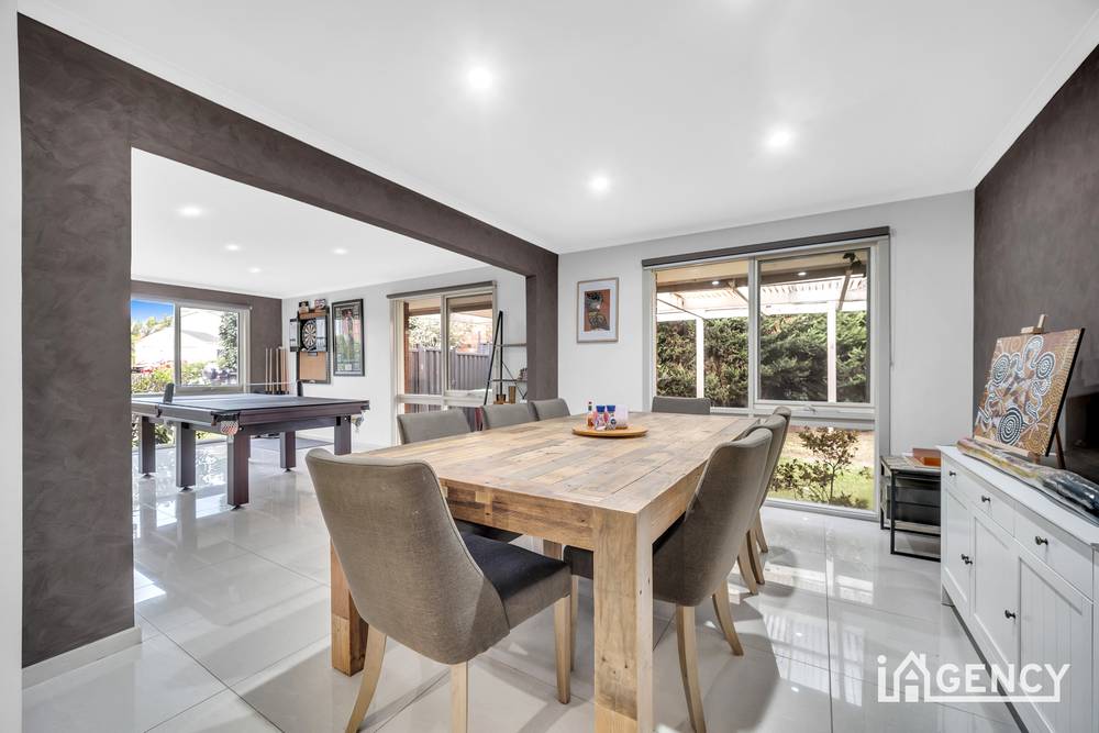 10 Plumpton Court, ENDEAVOUR HILLS, VIC 3802