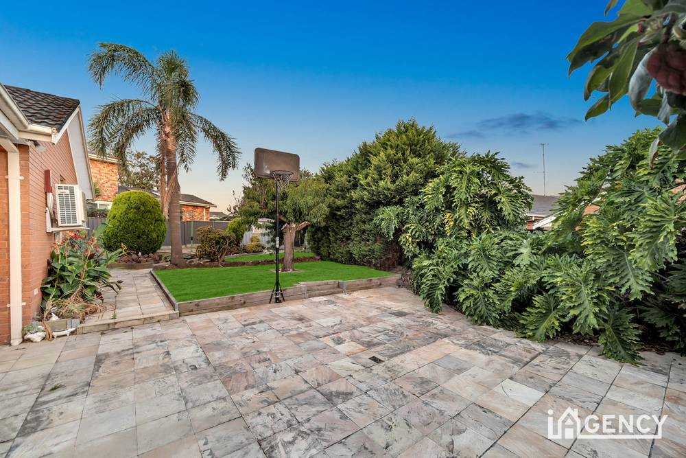 10 Plumpton Court, ENDEAVOUR HILLS, VIC 3802
