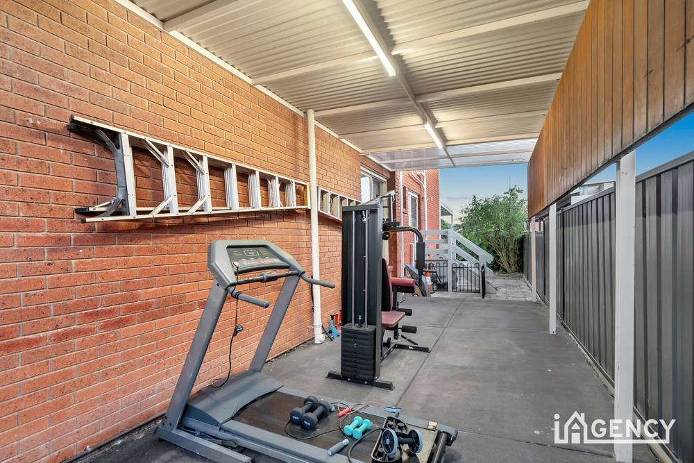 10 Plumpton Court, ENDEAVOUR HILLS, VIC 3802
