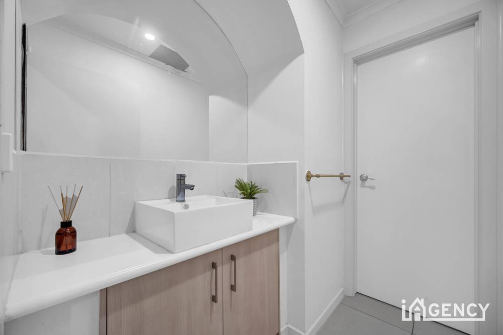 10 Plumpton Court, ENDEAVOUR HILLS, VIC 3802