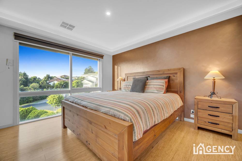 10 Plumpton Court, ENDEAVOUR HILLS, VIC 3802