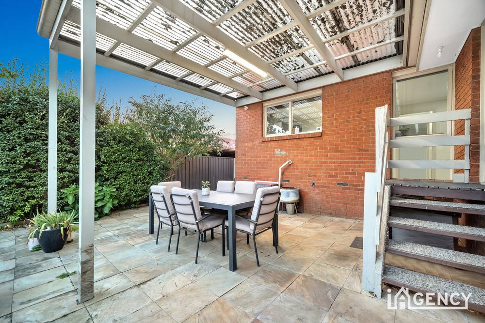10 Plumpton Court, ENDEAVOUR HILLS, VIC 3802
