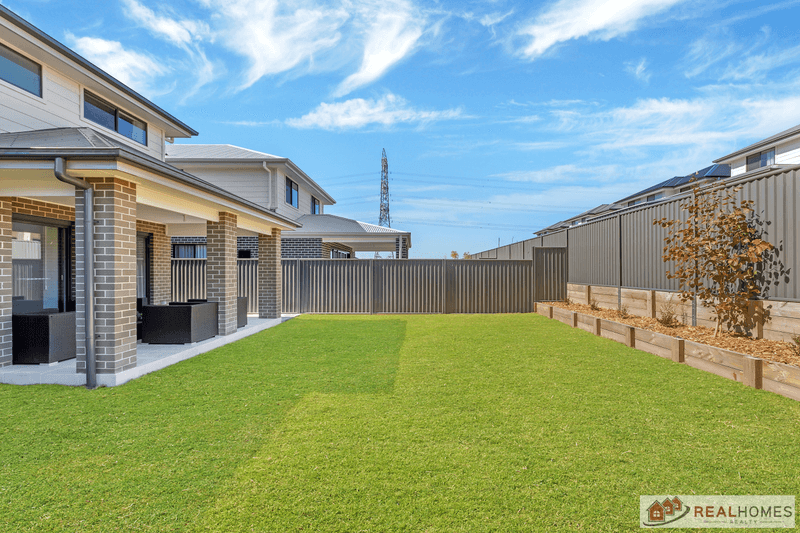 10 Corporal Way, JORDAN SPRINGS, NSW 2747