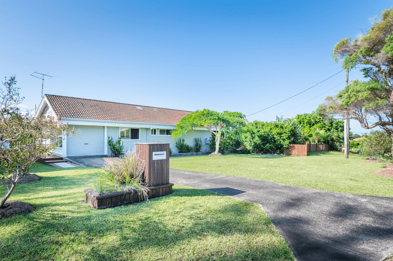 25 Sunset Avenue, Woolgoolga, NSW 2456